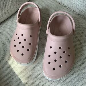 NWOT authentic crocs